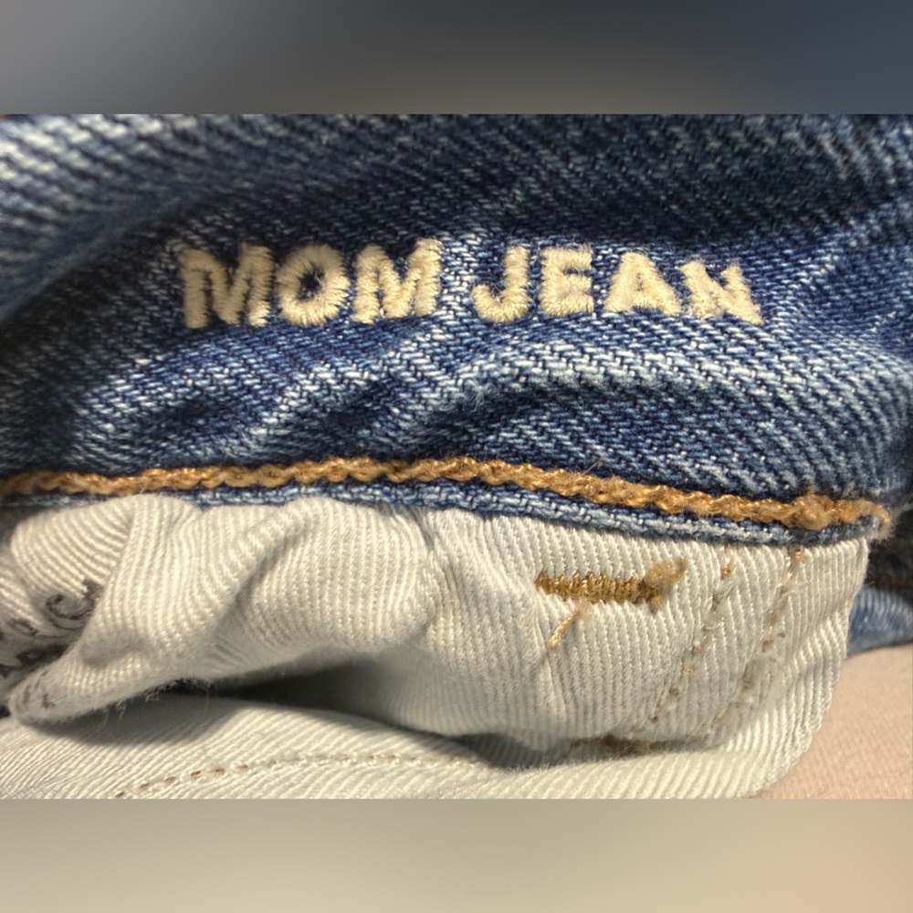 American Eagle Denim Mom Jeans Size 16 - Picture 7 of 9